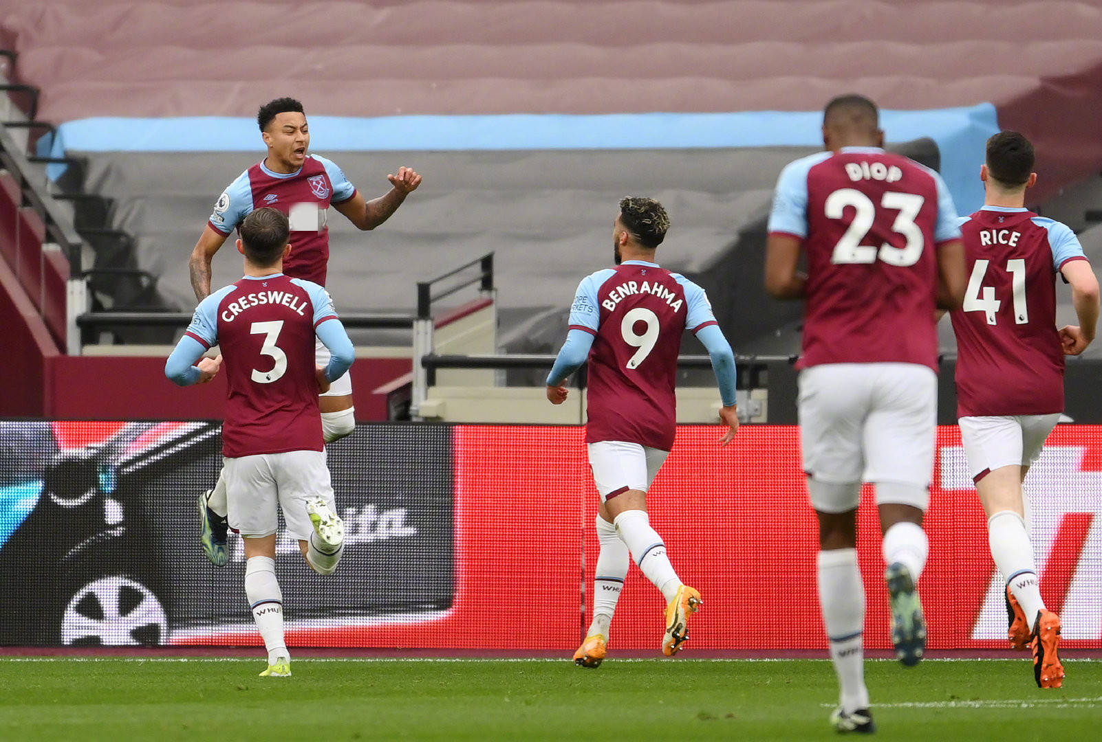 这位年轻的 这位年轻的